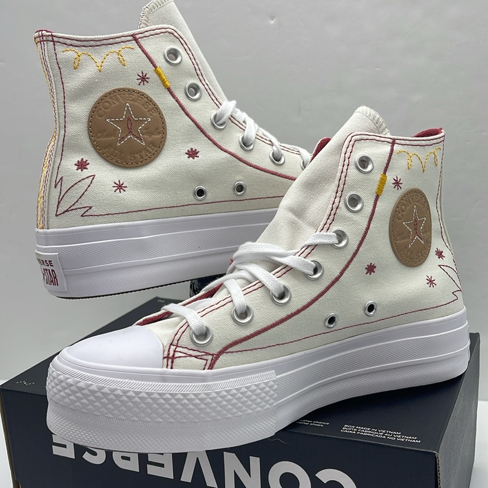 Converse Women's High-Top Platforms A13395C CTAS LIFT HI
EGRET/ASTRODUST/YELLOW - Picture 10 of 16